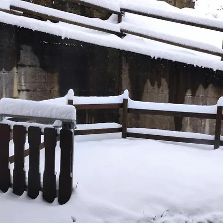 Locazione Turistica Con Giardino ססטולה